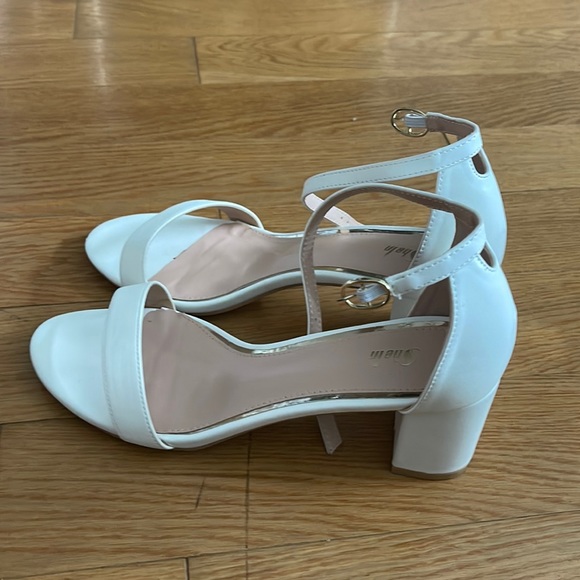White Heeled Sandals - Picture 2 of 4
